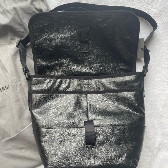 BALENCIAGA: Explorer Small Messenger Bag - Picture 2 of 9